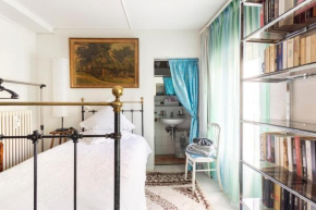Felix's room